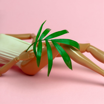 Entdecken Sie die Warmwachsbehandlungen bei Wahre Schönheit Kosmetikstudio Köln - Jetzt Termine für den Sommer sichern.